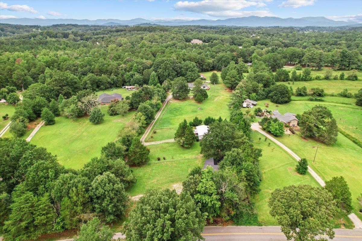 455 Langley Road Travelers Rest, SC 29690 - Photo 9 of 26
