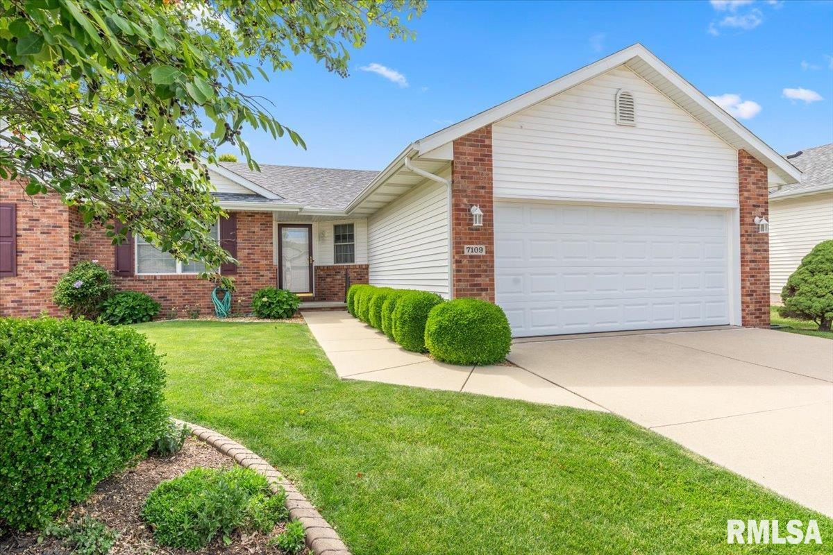 7109 Preston Drive Springfield, IL 62711 - Photo 3 of 43