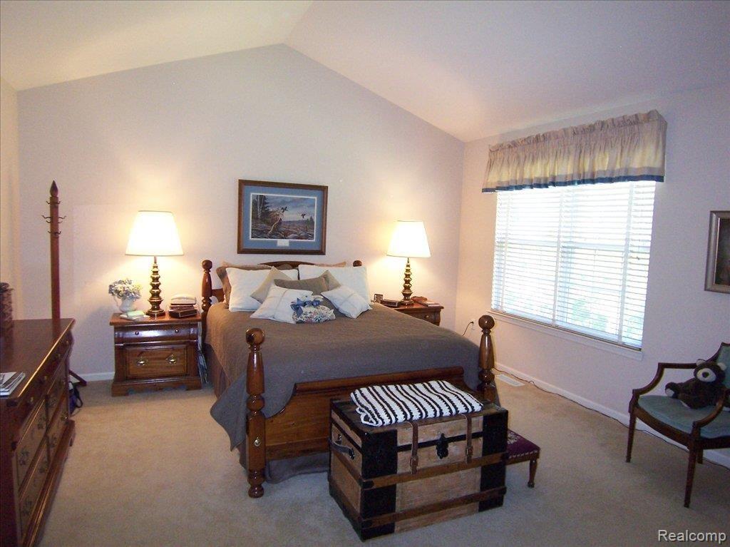 5393 Forest Ridge Drive, Unit 3 Clarkston, MI 48346 - Photo 2 of 21 100_5149.jpg