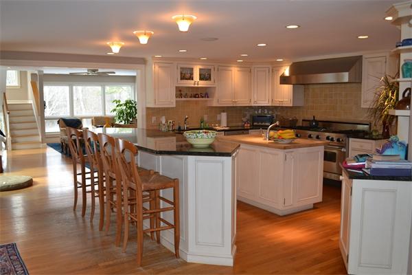 70 Conant Road Weston, MA 02493 - Photo 8 of 20