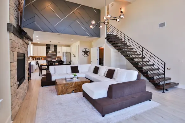 $13,000 | 2203 Thornton Road, Unit A, Austin, TX 78704