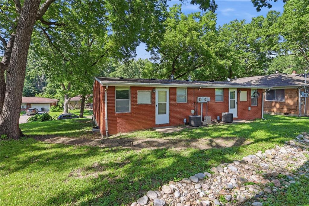 10819 Westport Road Independence, MO 64052 - Photo 23 of 25