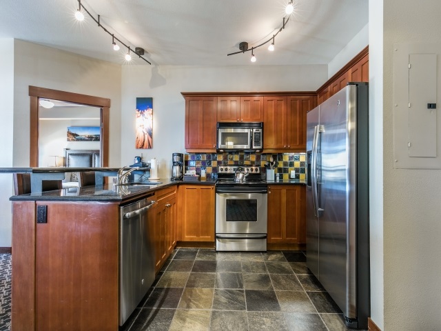 1850 Village South Road, Unit 4302 Olympic Valley, CA 96146 - Photo 4 of 19