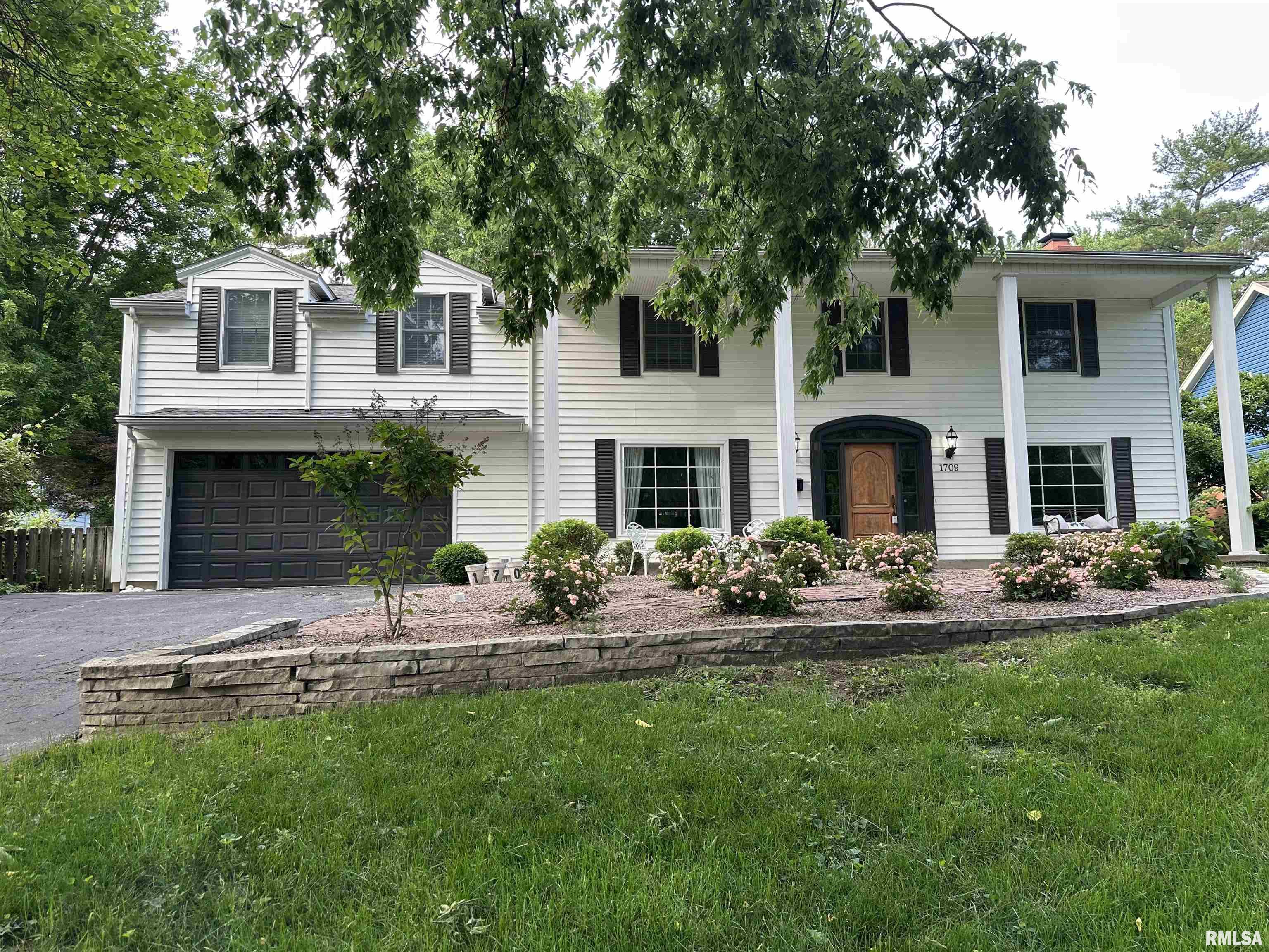 1709 Outer Park Drive Springfield, IL 62704 - Photo 2 of 66