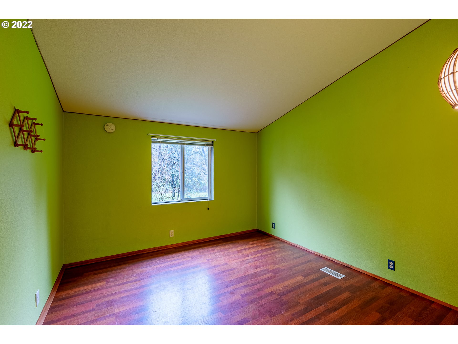 10918 Highway 36 Mapleton, OR 97453 - Photo 11 of 25 Gallery Image 11