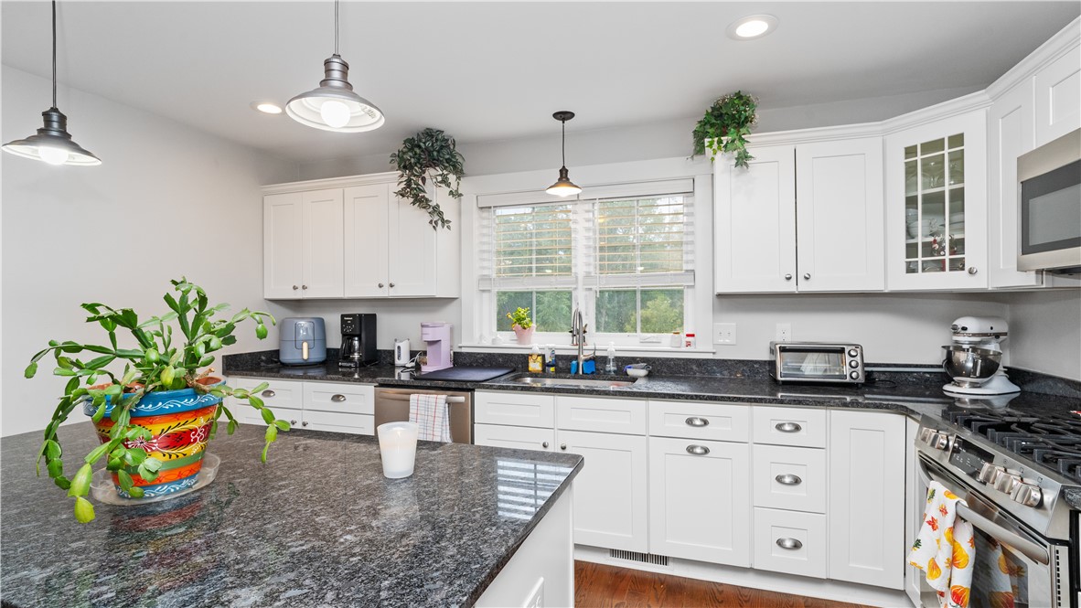 724 Centerville Road, Unit 8 Warwick, RI 02886 - Photo 11 of 37 Gallery Image 11