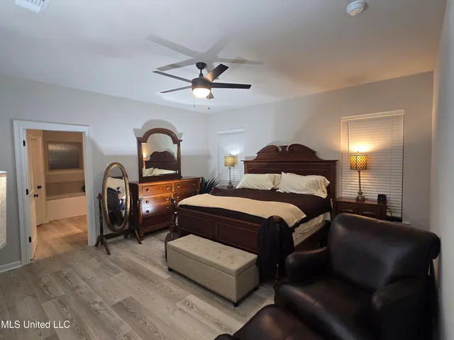 $2,000 | 14334 Southern Oak Avenue, Gulfport, MS 39503