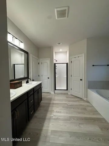 $2,000 | 14334 Southern Oak Avenue, Gulfport, MS 39503