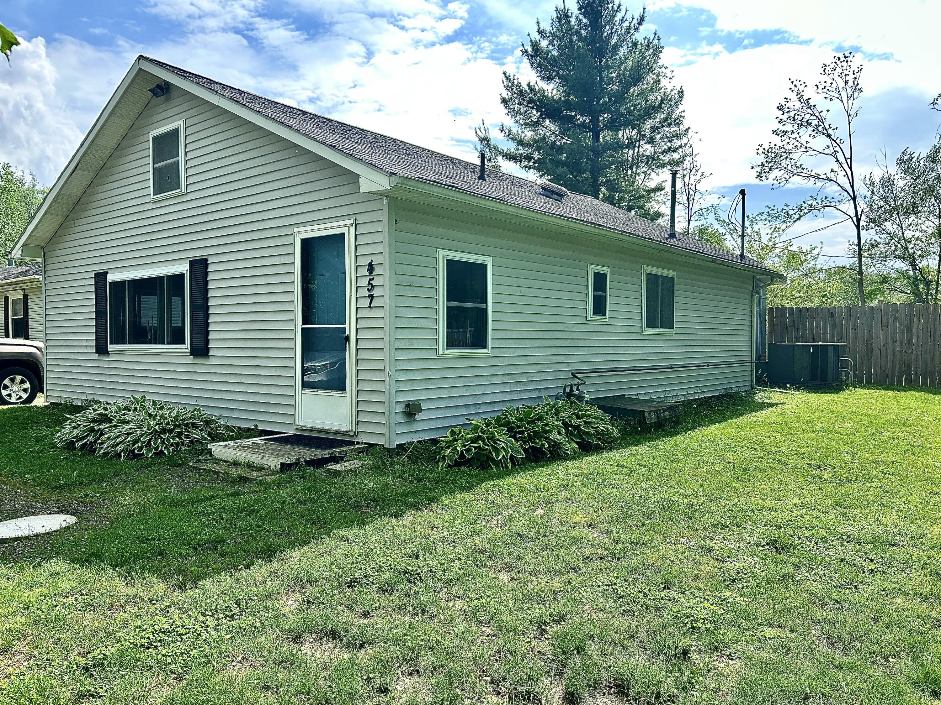 457 South Burr Oak Road Colon, MI 49040 - Photo 3 of 18 IMG_8797
