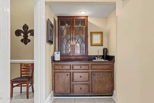 $895,000 | 133 Reynoir Street, Unit 1, Biloxi, MS 39530