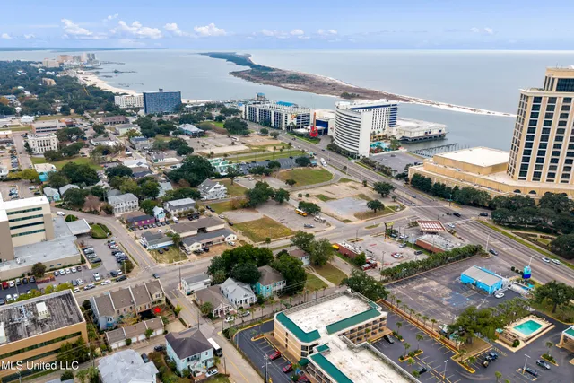 $895,000 | 133 Reynoir Street, Unit 1, Biloxi, MS 39530