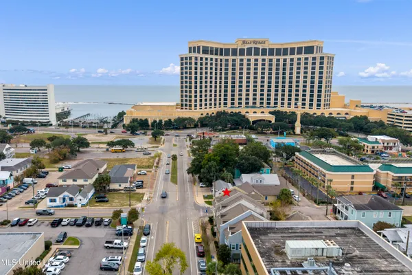 $895,000 | 133 Reynoir Street, Unit 1, Biloxi, MS 39530