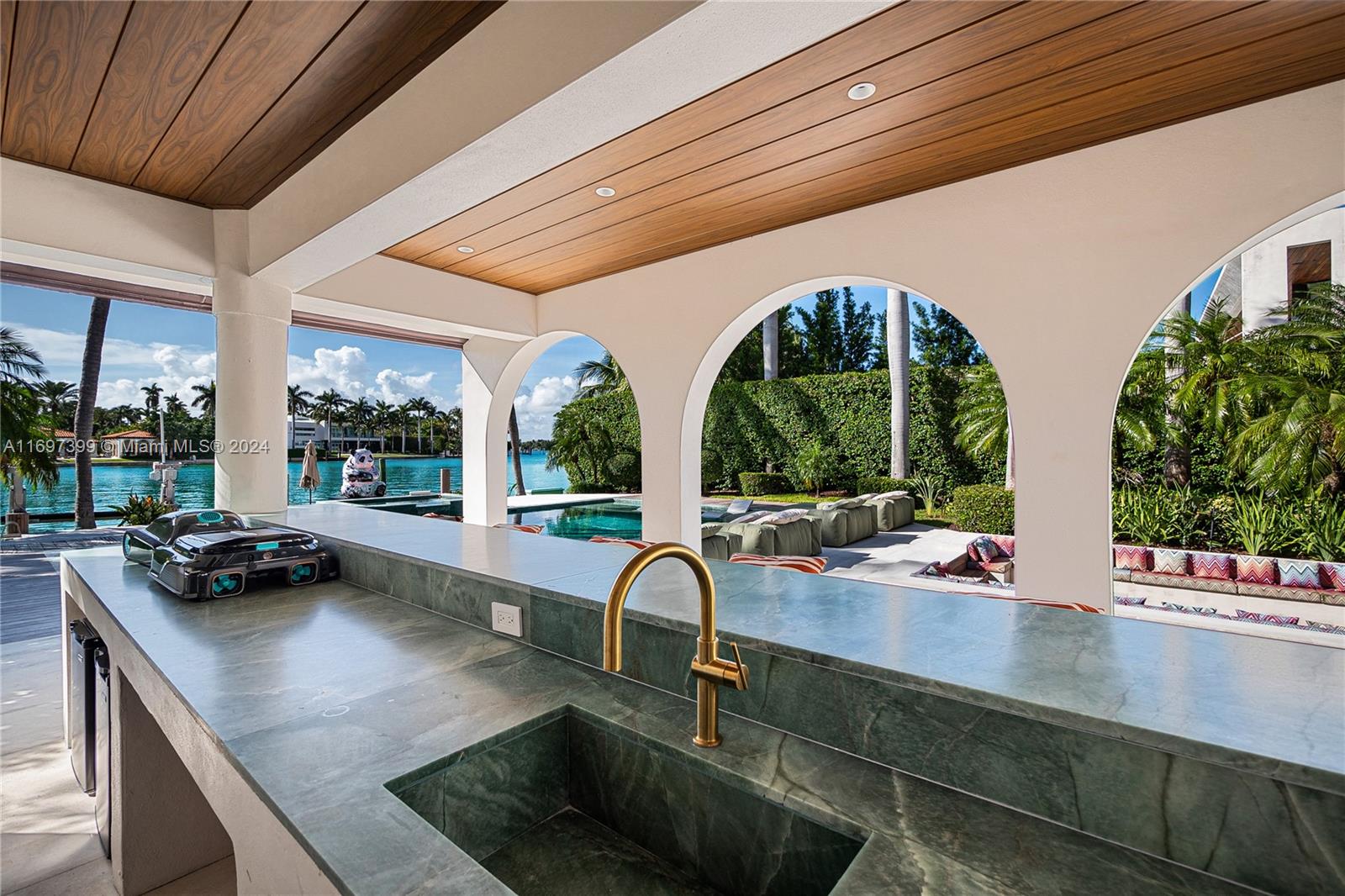 6580 Allison Road Miami Beach, FL 33141 - Photo 42 of 94