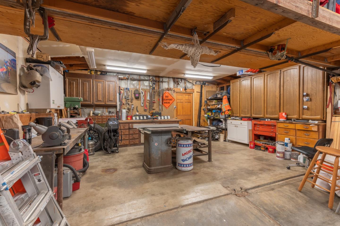 2 Merrill Way Carmel Valley, CA 93924 - Photo 40 of 43 a view of a bar restaurant