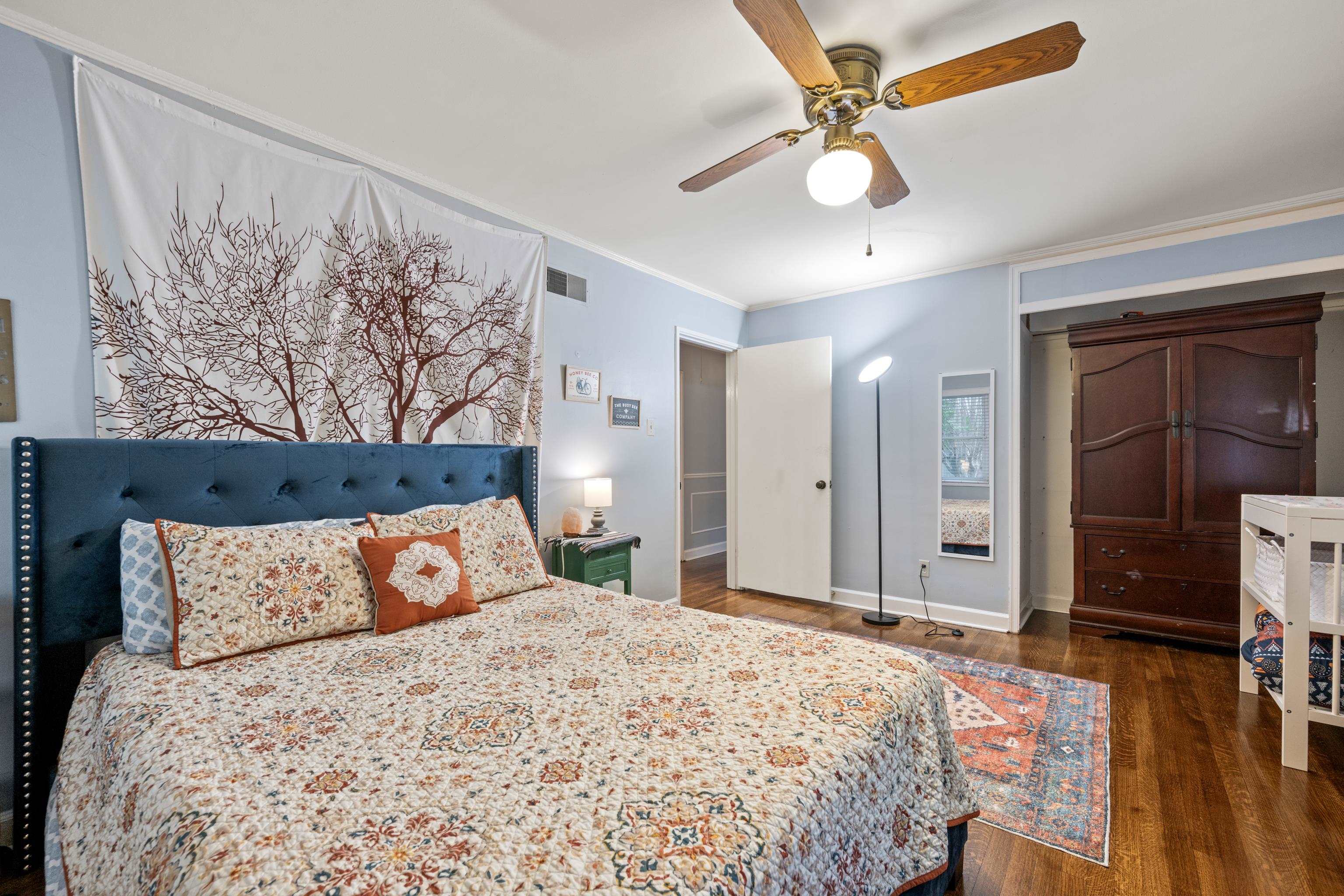 4470 Princeton Road Memphis, TN 38117 - Photo 10 of 32 a bedroom with a bed and a dresser