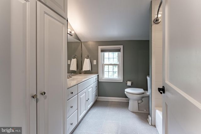 $955,000 | 5632 Glenwood Drive, Alexandria, VA 22310