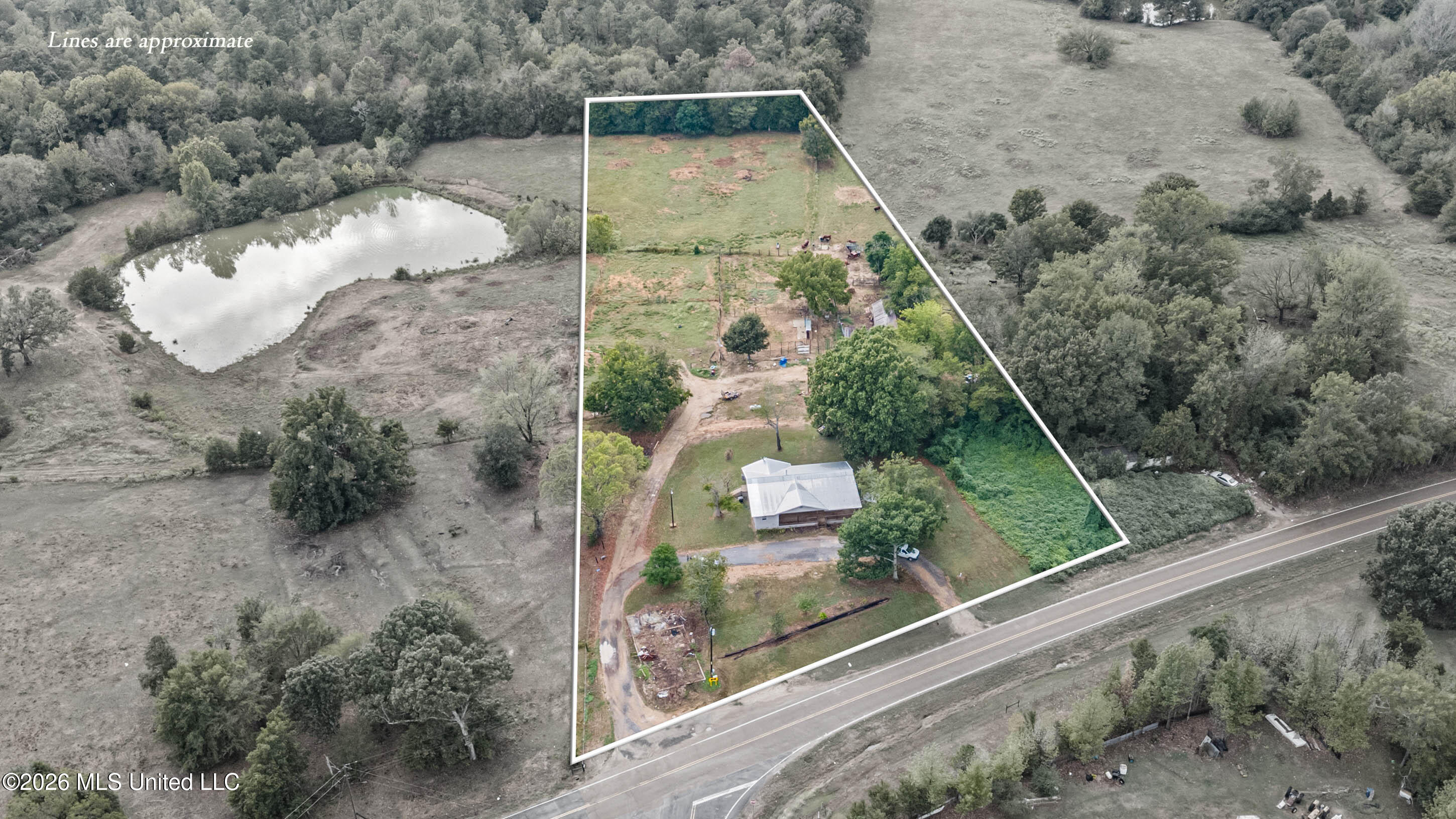 718 Mount Zion Road Coldwater, MS 38618 - Photo 30 of 38 34_property-lines