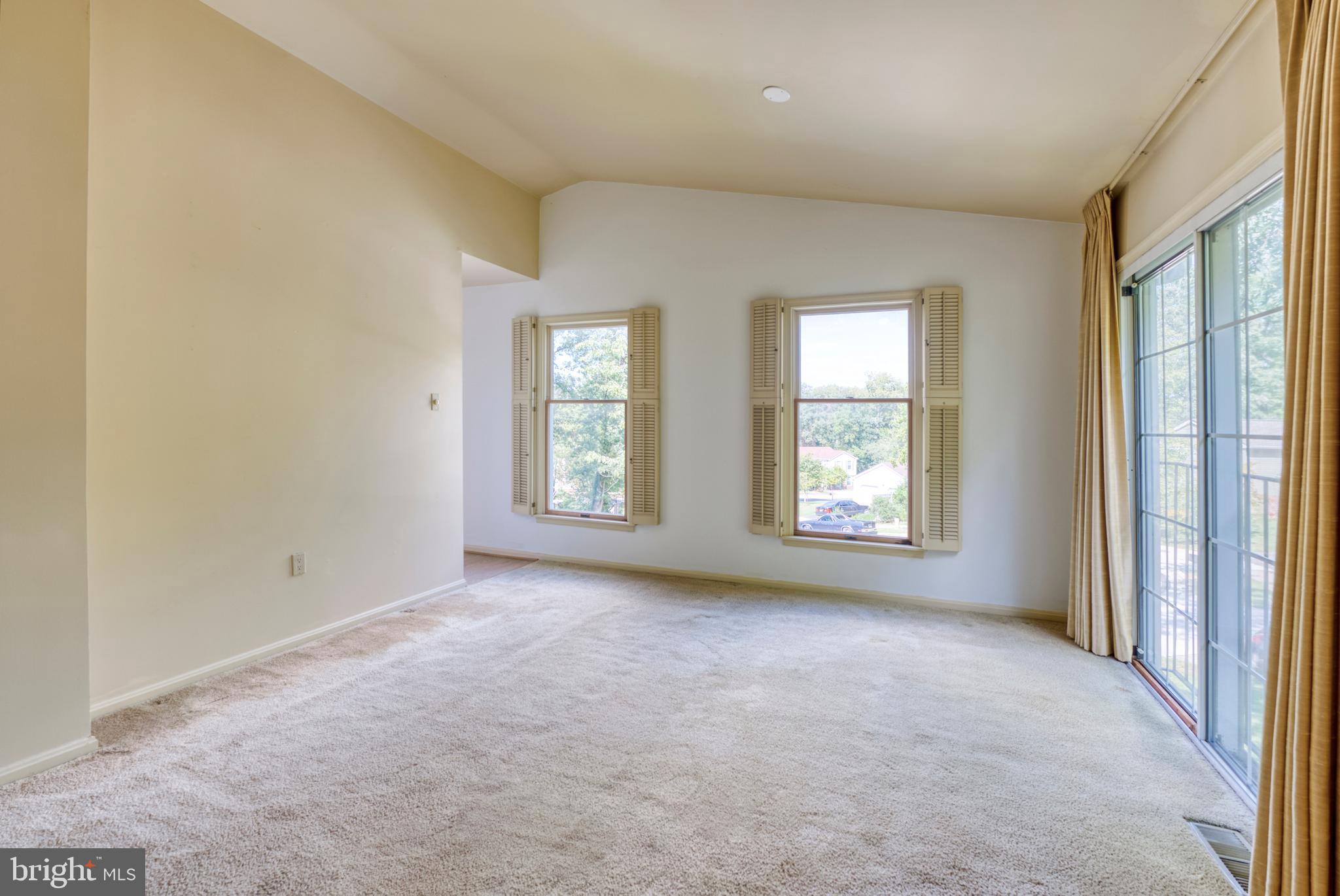 12900 River Oak Place Laurel, MD 20708 - Photo 12 of 32 Dining Room
