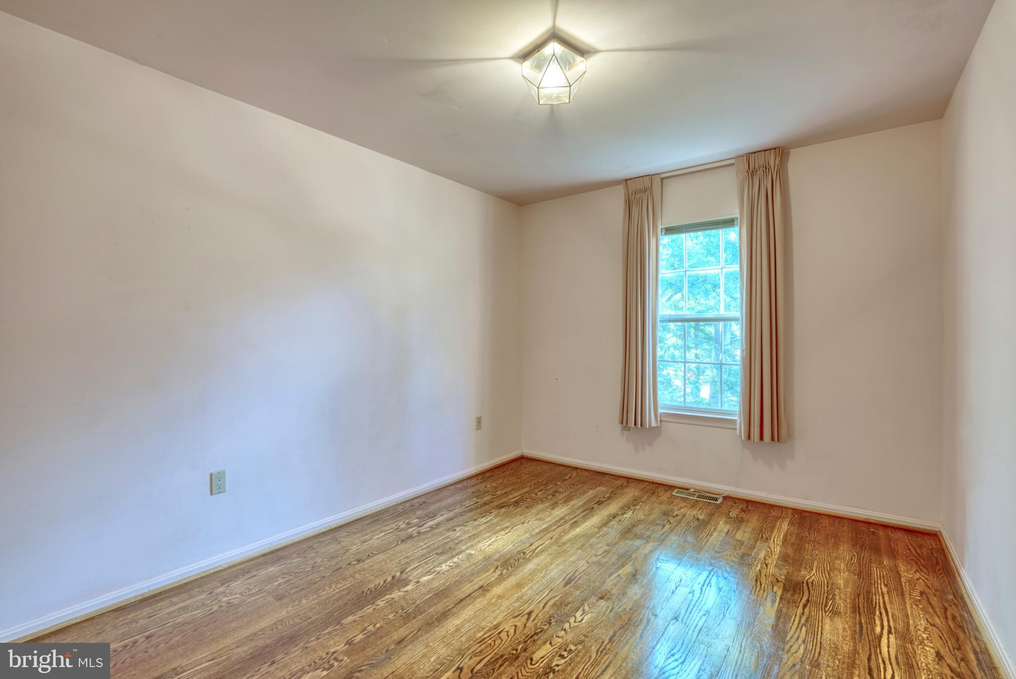 12900 River Oak Place Laurel, MD 20708 - Photo 21 of 32 Second Bedroom