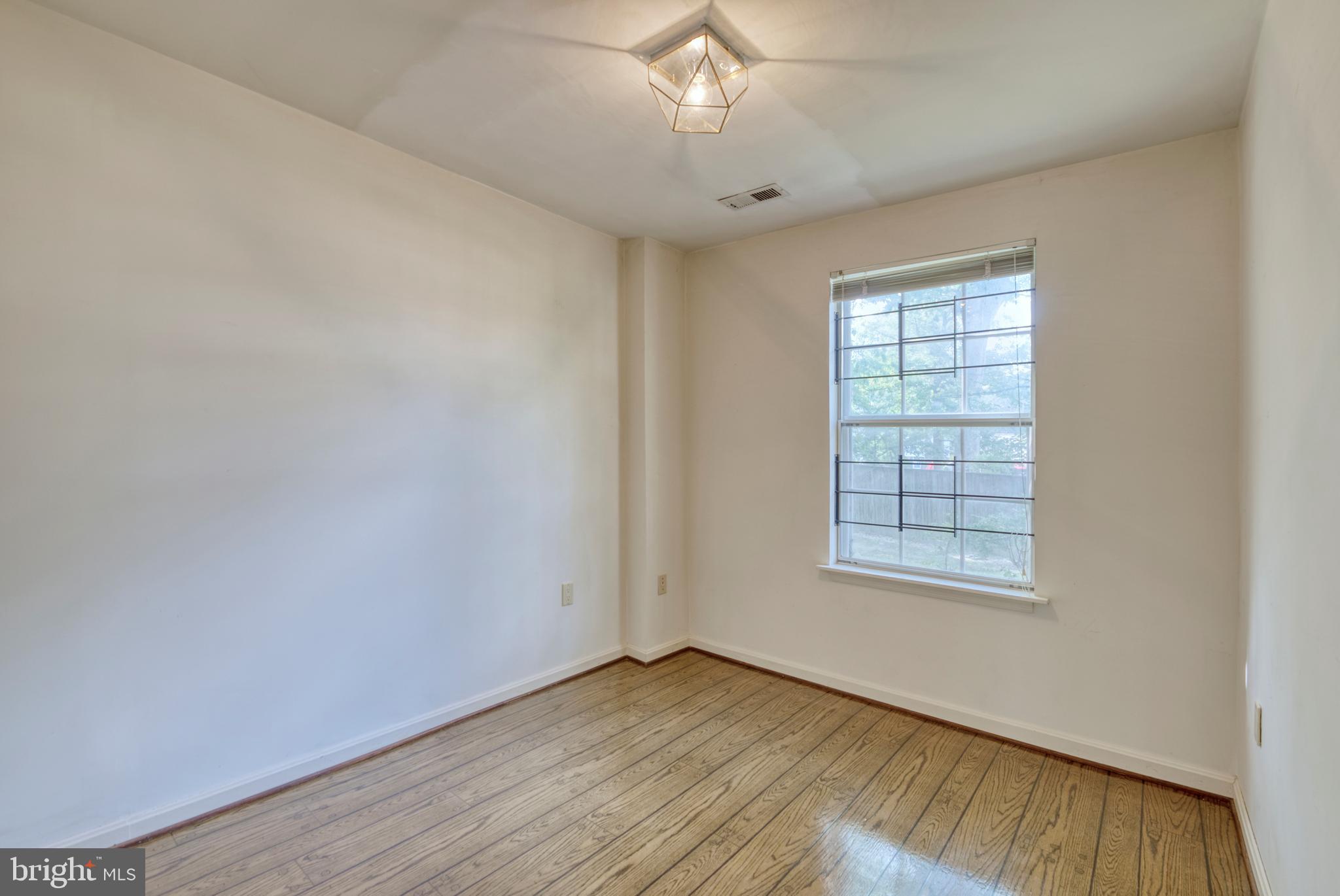 12900 River Oak Place Laurel, MD 20708 - Photo 26 of 32 Fourth Bedroom