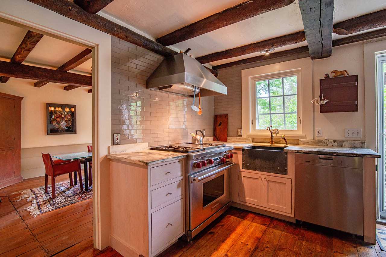 415 Landgrove Road Landgrove, VT 05148 - Photo 6 of 25
