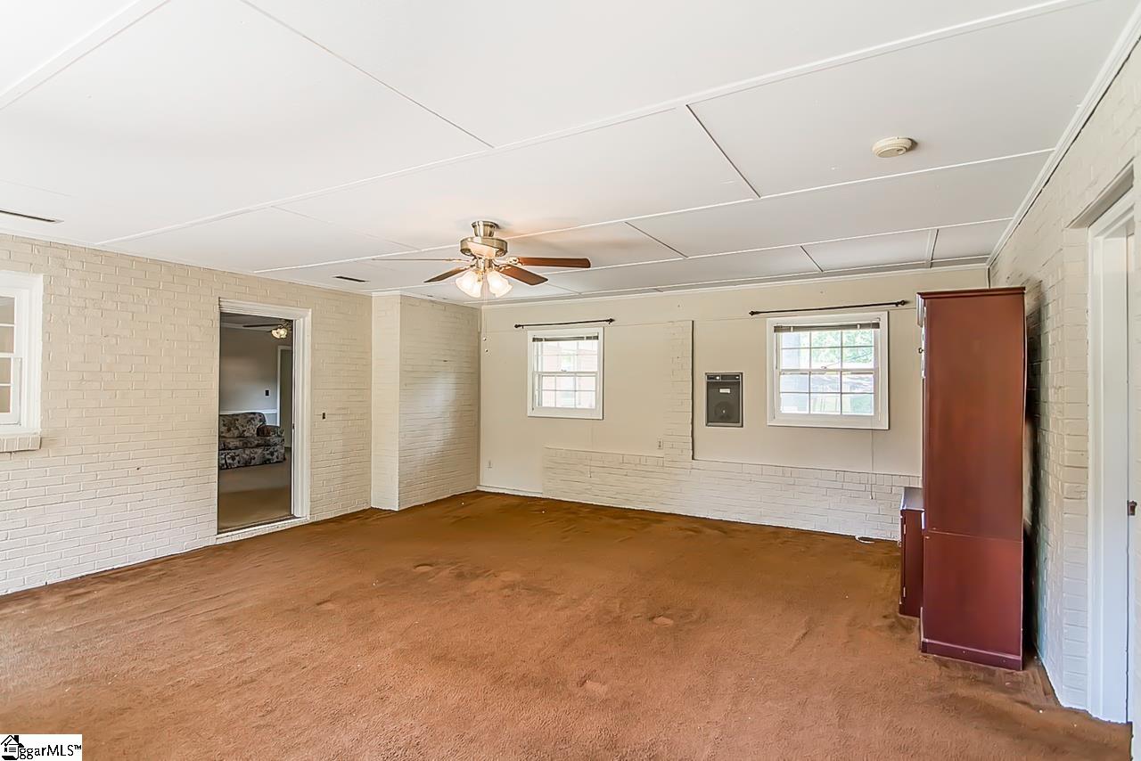 107 Brookbend Road Mauldin, SC 29662 - Photo 17 of 33 Gallery Image 17