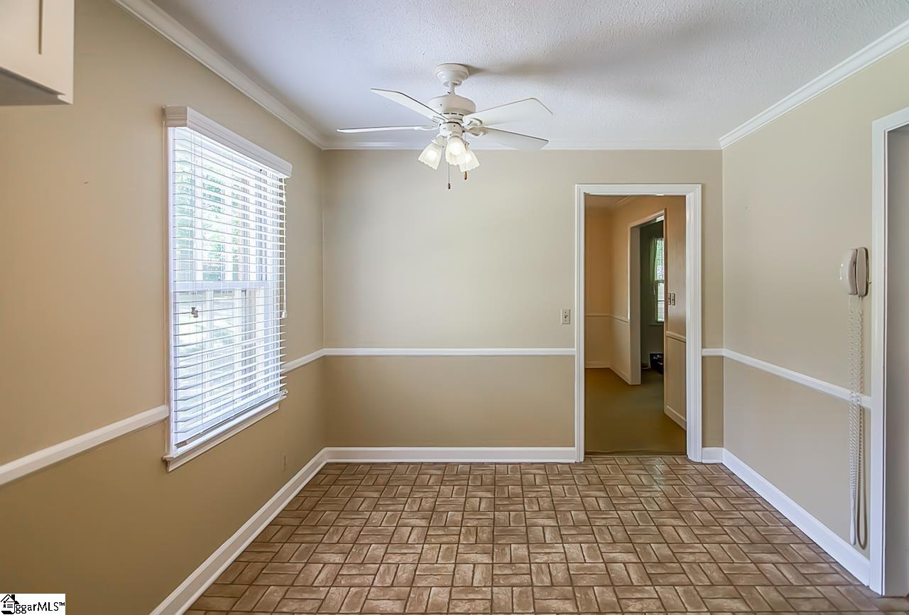 107 Brookbend Road Mauldin, SC 29662 - Photo 10 of 33 Gallery Image 10