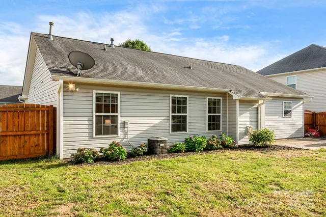 $395,000 | 299 West Swift Creek Road, Fletcher, NC 28732