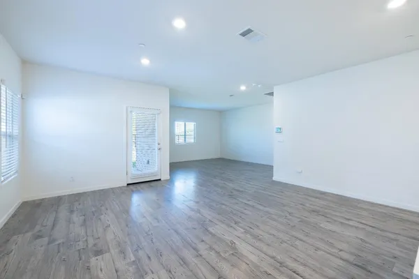 $490,000 | 2057 Skipper Cv Way, Plumas Lake, CA 95961