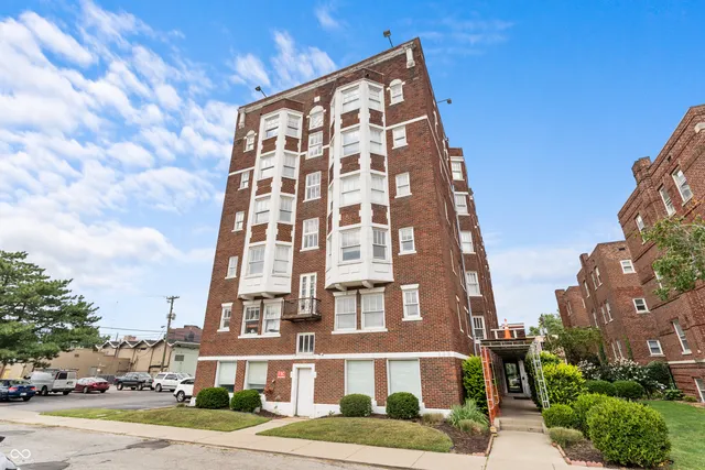 $122,900 | 230 9th Street, Unit 611, Indianapolis, IN 46204