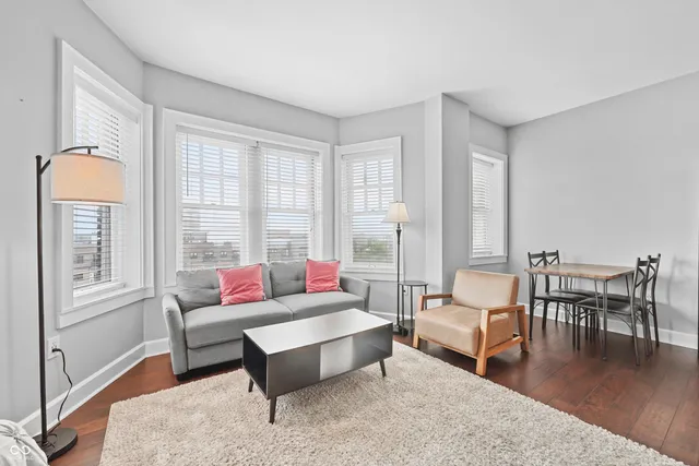 $122,900 | 230 9th Street, Unit 611, Indianapolis, IN 46204