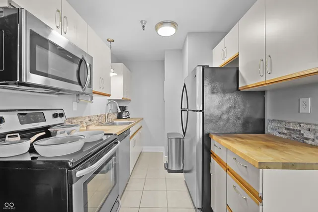 $122,900 | 230 9th Street, Unit 611, Indianapolis, IN 46204