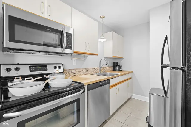 $122,900 | 230 9th Street, Unit 611, Indianapolis, IN 46204