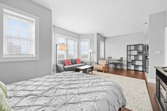 $122,900 | 230 9th Street, Unit 611, Indianapolis, IN 46204