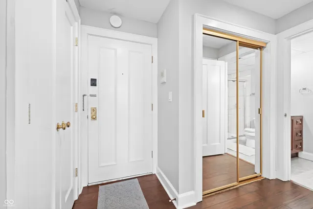 $122,900 | 230 9th Street, Unit 611, Indianapolis, IN 46204