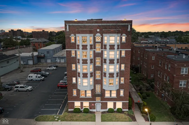 $122,900 | 230 9th Street, Unit 611, Indianapolis, IN 46204