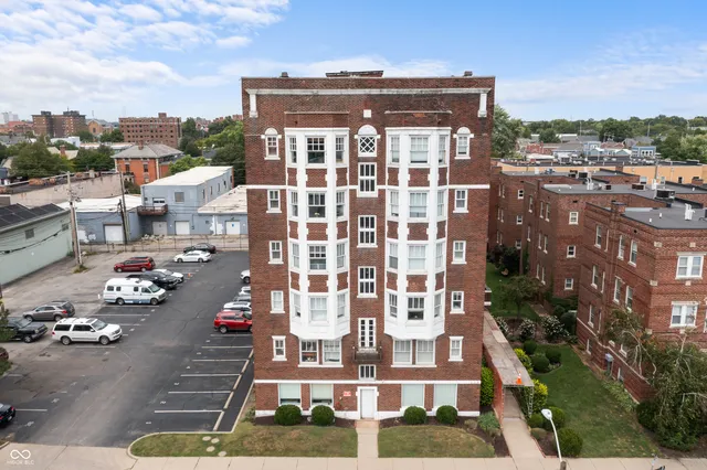 $122,900 | 230 9th Street, Unit 611, Indianapolis, IN 46204