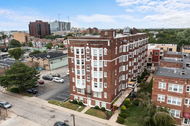 $122,900 | 230 9th Street, Unit 611, Indianapolis, IN 46204