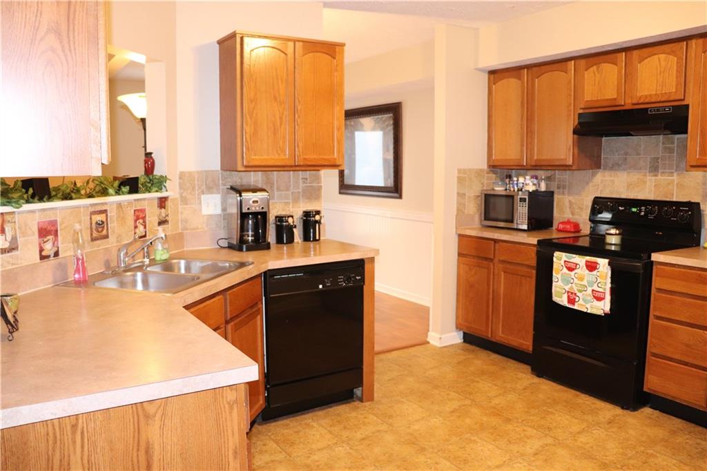 5702 Long Ridge Place Indianapolis, IN 46221 - Photo 16 of 46 Gallery Image 16