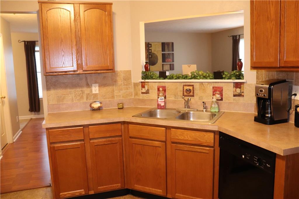 5702 Long Ridge Place Indianapolis, IN 46221 - Photo 17 of 46 Gallery Image 17
