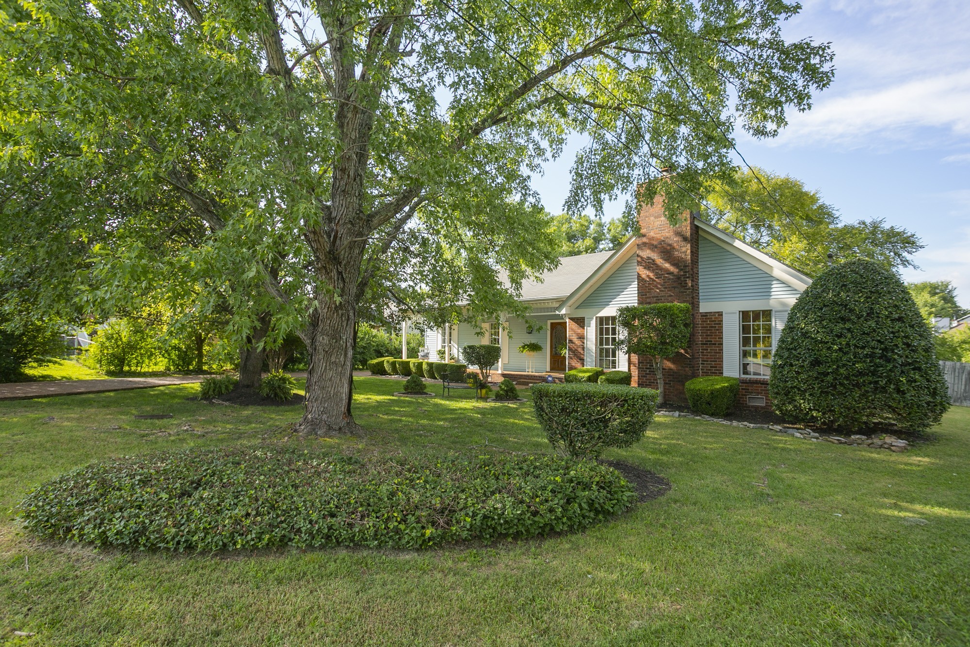 3005 Country Meadow Road Antioch, TN 37013 - Photo 3 of 20 Gallery Image 3