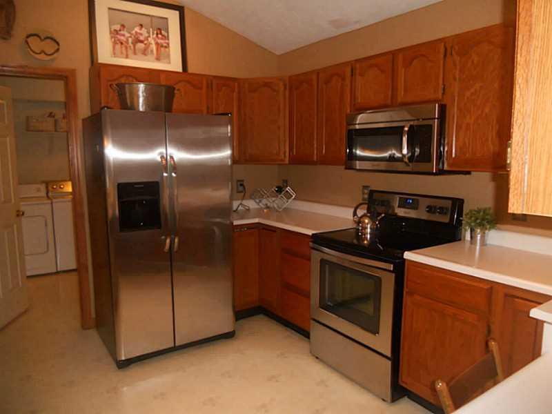 3128 Lakeview Court, Unit 3128 Springfield, OH 45503 - Photo 5 of 23