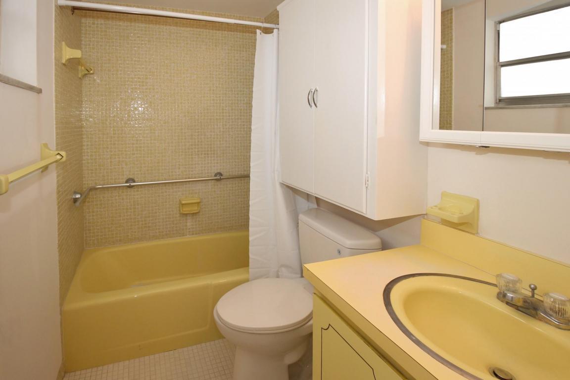 300 Northeast 20th Street, Unit 2120 Boca Raton, FL 33431 - Photo 12 of 20 RX-10302922_11_2