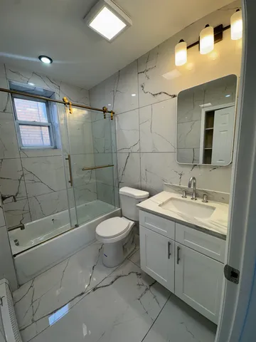 $1,990 | 321 Avenue C, Unit 3, Bayonne, NJ 07002