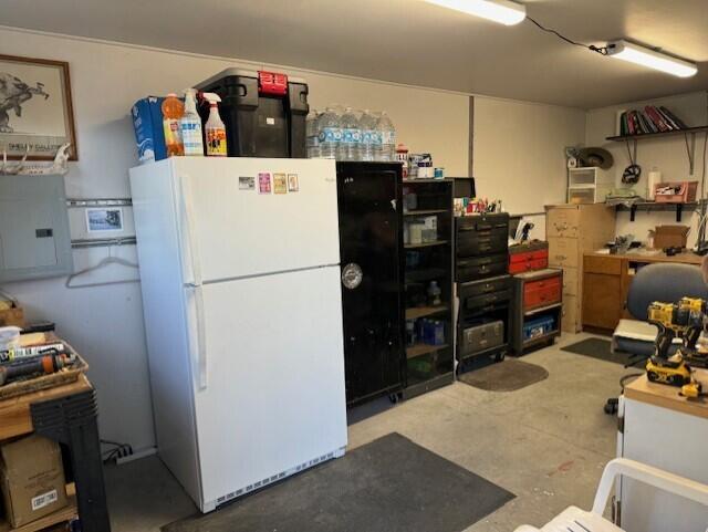 9192 Southwest Shad Road Terrebonne, OR 97760 - Photo 25 of 26 SHOP MANCAVE