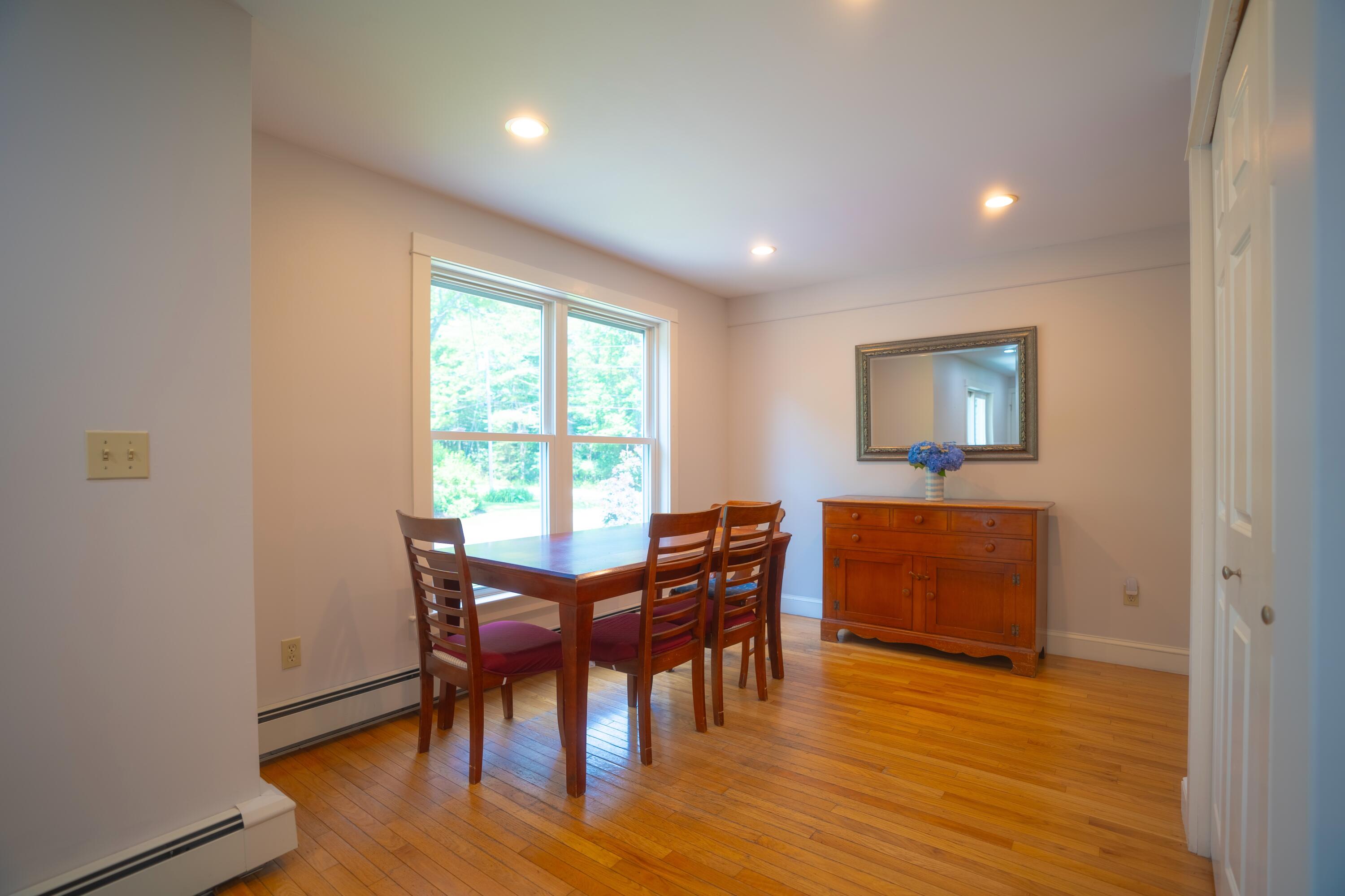 29 Webster Road Freeport, ME 04032 - Photo 11 of 31 DSC09848-HDR (1)