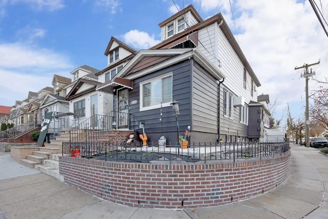 a view of a hallway with windows