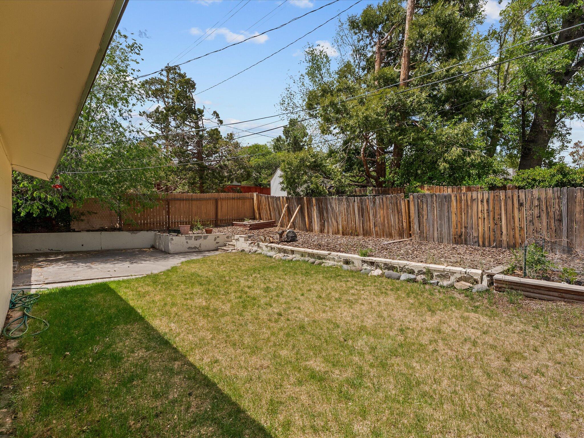 2115 Gridley Avenue Reno, NV 89503 - Photo 25 of 29 27-2115 Gridley Ave -123