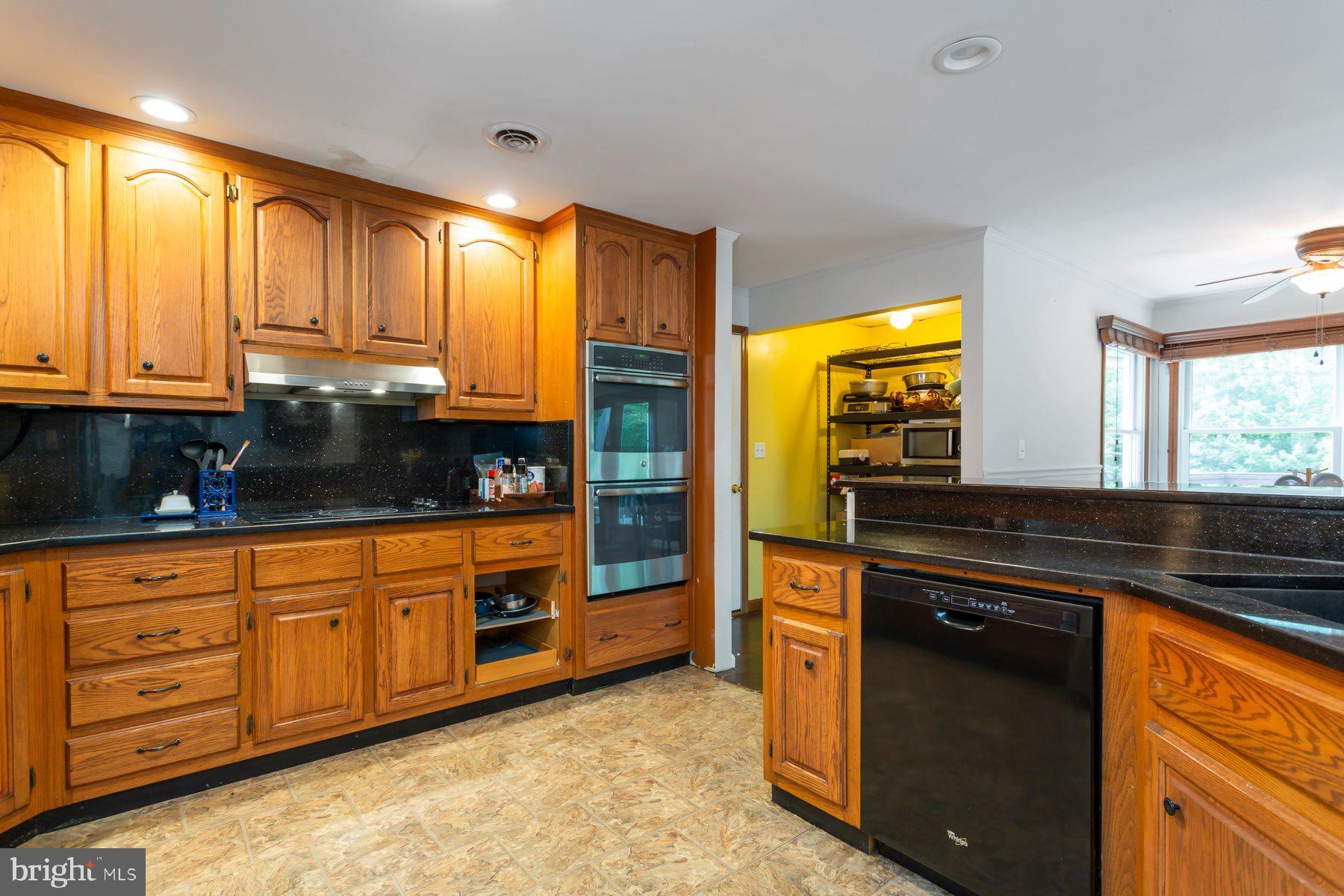 713 Anderson Street Silver Spring, MD 20904 - Photo 5 of 17 Gallery Image 5