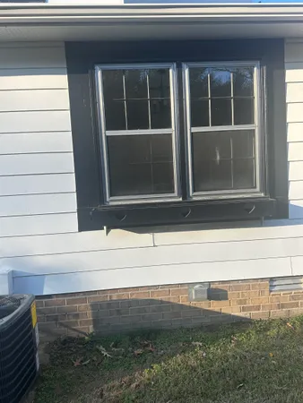 a view of house with window in back